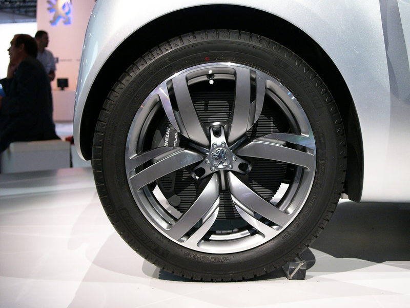 Illustration for article titled Peugeot BB1 Concept: Live Photos